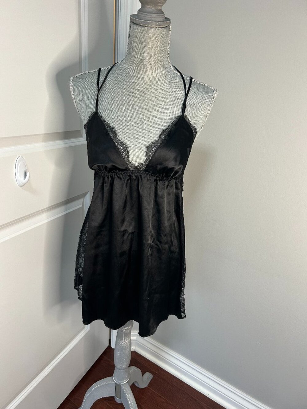 Victoria's Secret Black Baby doll Chamise w Lace Detail NWOT Size M